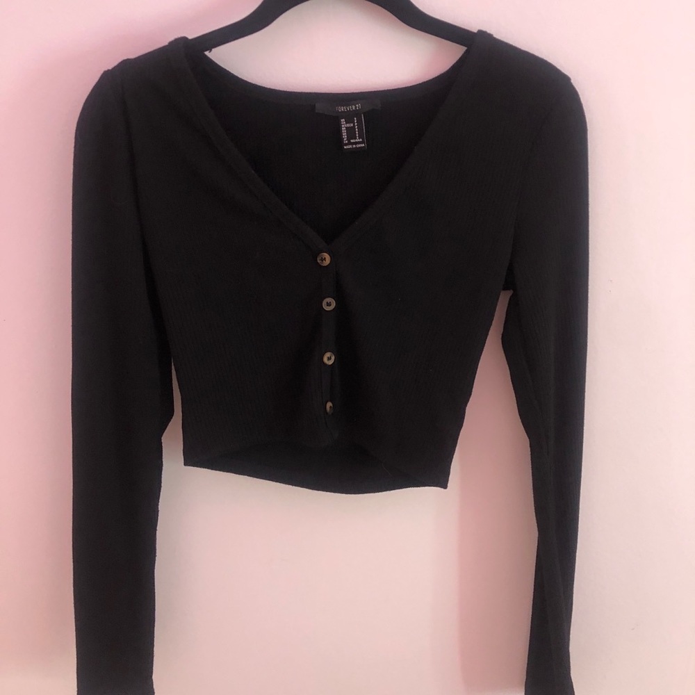 Forever 21 cropped long sleeve top